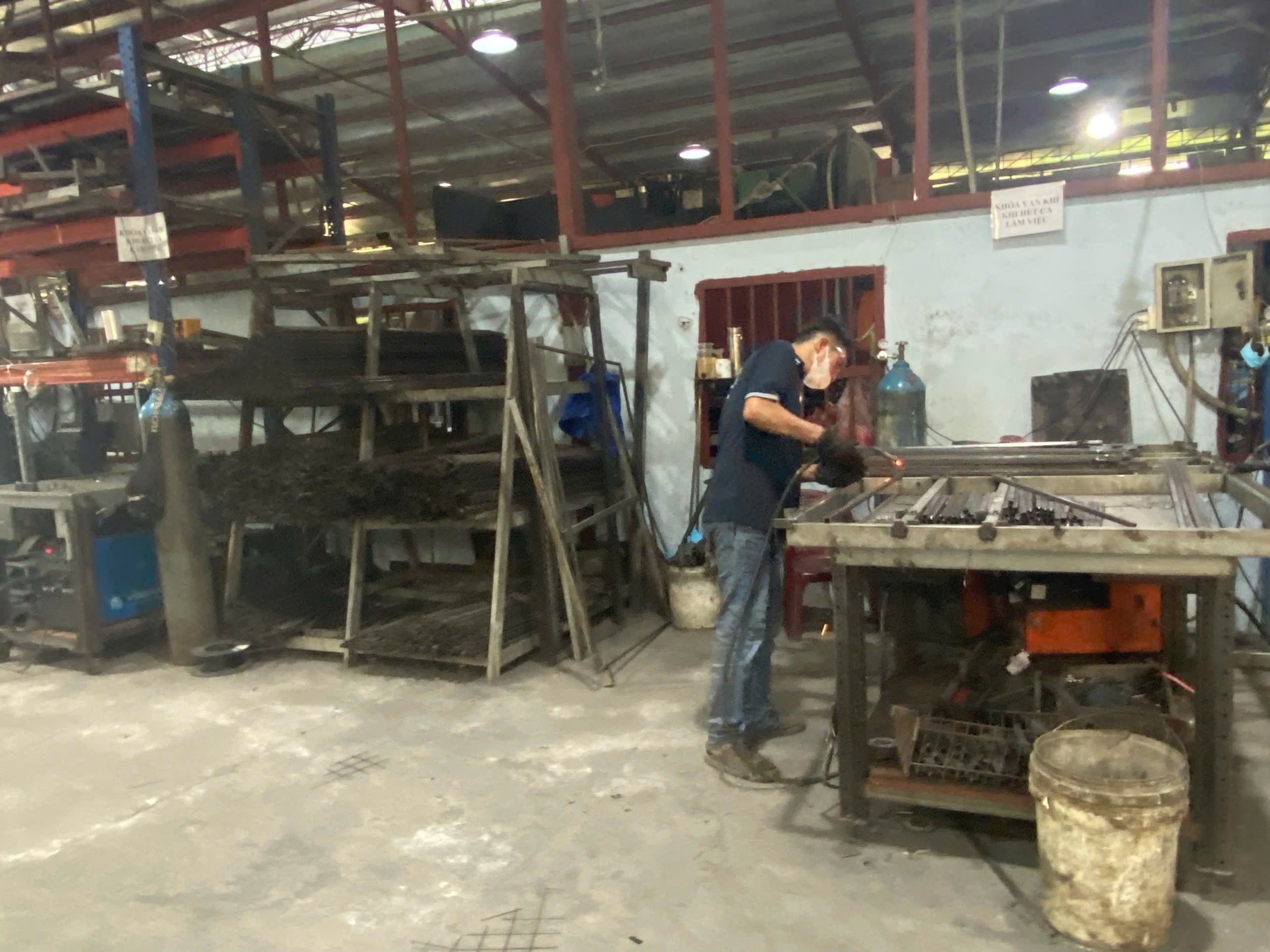 Welding machine 2.jpg